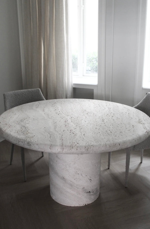 Nomad dining table ø120cm Travertine